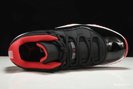 RED JORDAN LOW RETRO BLACK 